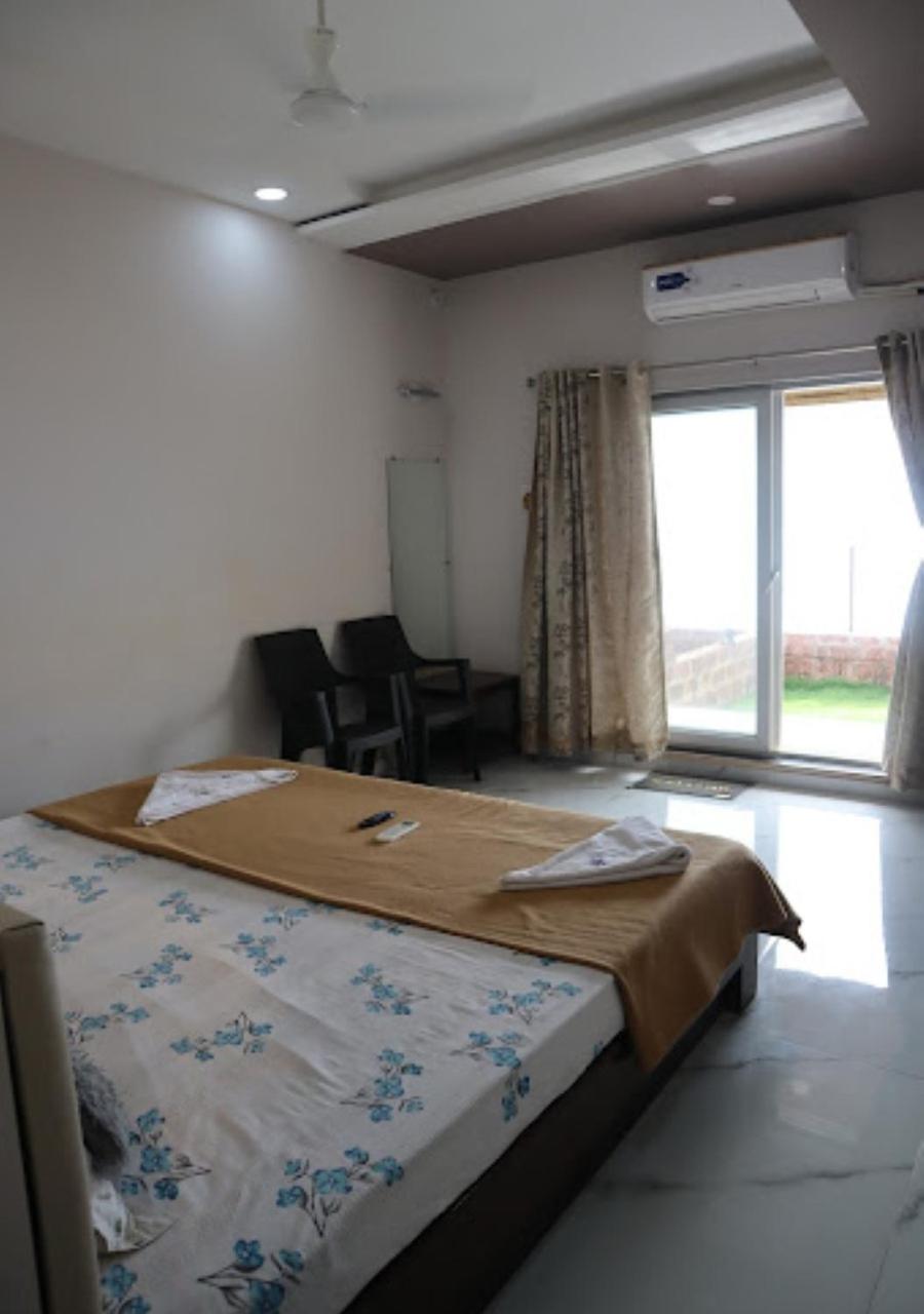 Sea King Beach Resort Ganpatipule Zewnętrze zdjęcie